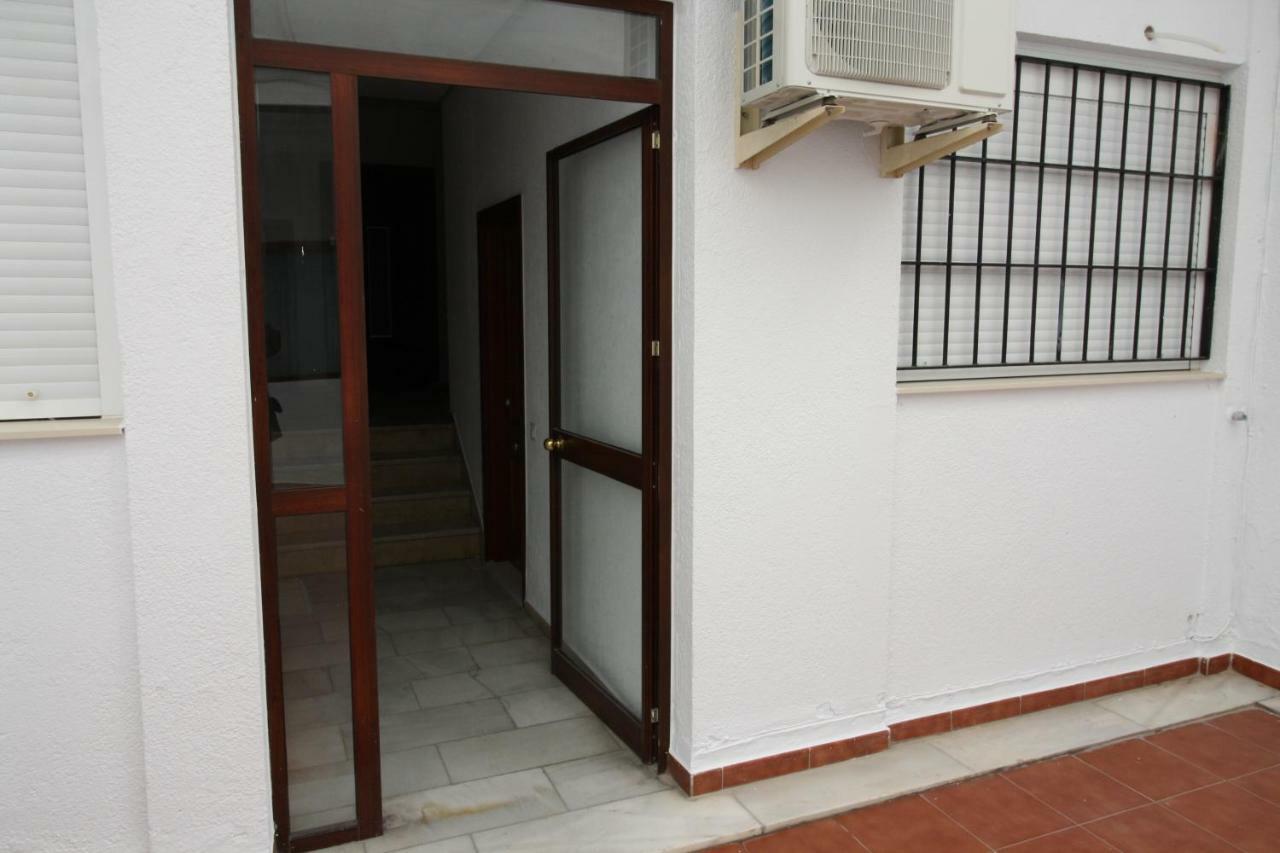 Hostly O'Donnell 1B Center-Fibre-Parking Op-Cless Sevilha Exterior foto